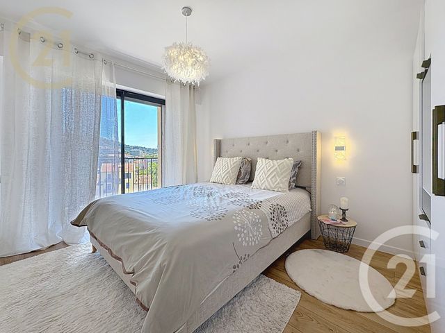 Afficher la photo en grand Appartement F3 à vendre - 3 pièces - 54.56 m2 - CANNES - 06 - PROVENCE-ALPES-COTE-D-AZUR - Century 21 Immobilier Service