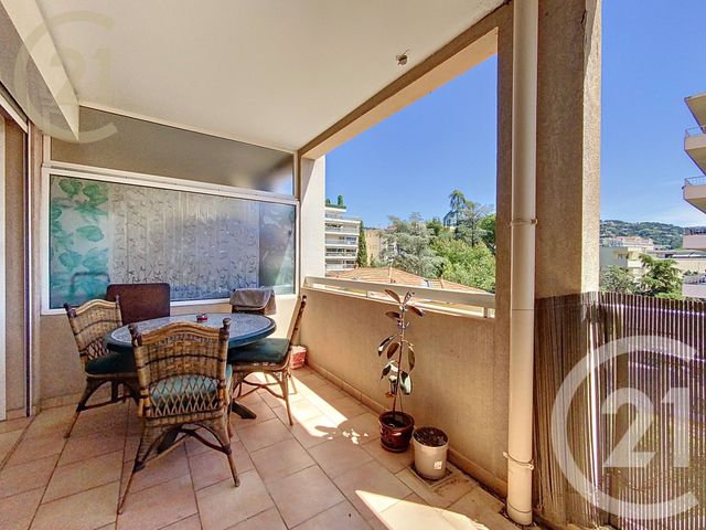 Appartement F1 à vendre - 1 pièce - 31.84 m2 - CANNES - 06 - PROVENCE-ALPES-COTE-D-AZUR - Century 21 Immobilier Service