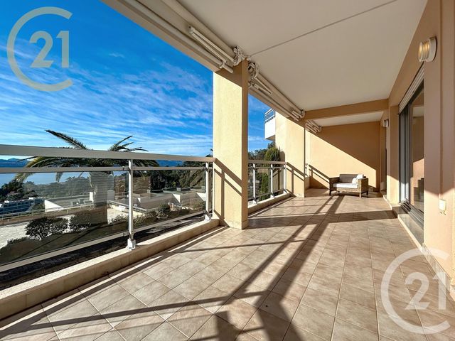 Appartement F4 à vendre - 4 pièces - 98.18 m2 - CANNES - 06 - PROVENCE-ALPES-COTE-D-AZUR - Century 21 Immobilier Service