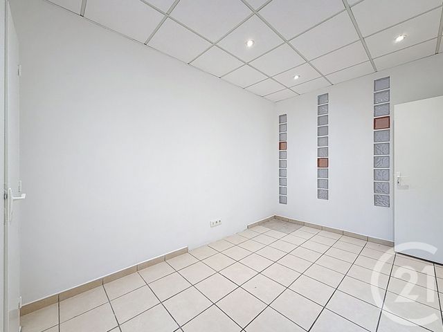 Appartement F4 à louer - 4 pièces - 77.0 m2 - 06 - PROVENCE-ALPES-COTE-D-AZUR - Century 21 Immobilier Service