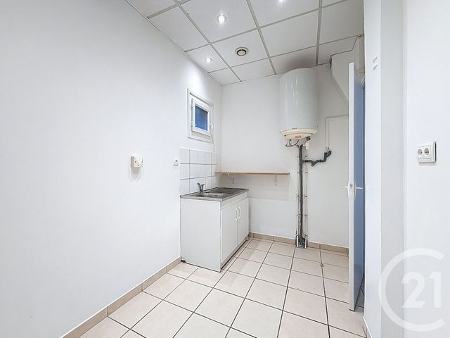 Appartement F4 à louer - 4 pièces - 77.0 m2 - 06 - PROVENCE-ALPES-COTE-D-AZUR - Century 21 Immobilier Service