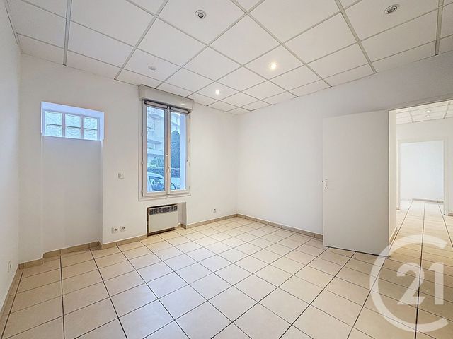 Appartement F4 à louer - 4 pièces - 77.0 m2 - 06 - PROVENCE-ALPES-COTE-D-AZUR - Century 21 Immobilier Service