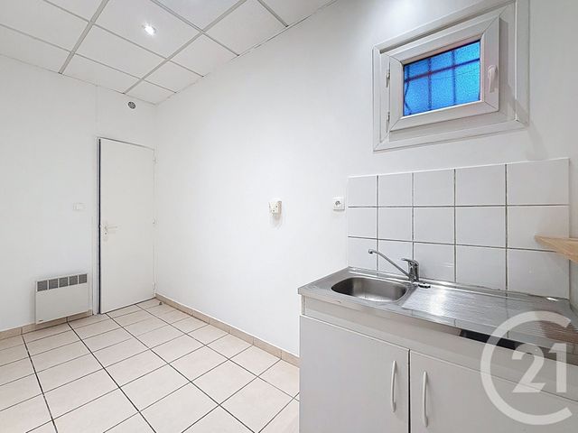 Appartement F4 à louer - 4 pièces - 77.0 m2 - 06 - PROVENCE-ALPES-COTE-D-AZUR - Century 21 Immobilier Service