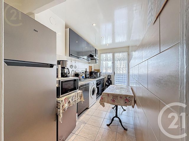 Afficher la photo en grand Appartement F3 à vendre - 3 pièces - 55.64 m2 - CANNES - 06 - PROVENCE-ALPES-COTE-D-AZUR - Century 21 Immobilier Service