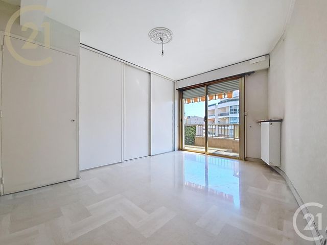 Appartement F3 à vendre - 3 pièces - 78.48 m2 - CANNES LA BOCCA - 06 - PROVENCE-ALPES-COTE-D-AZUR - Century 21 Immobilier Service