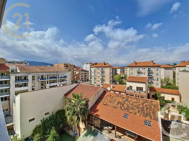 Appartement F3 à vendre - 3 pièces - 78.48 m2 - CANNES LA BOCCA - 06 - PROVENCE-ALPES-COTE-D-AZUR - Century 21 Immobilier Service