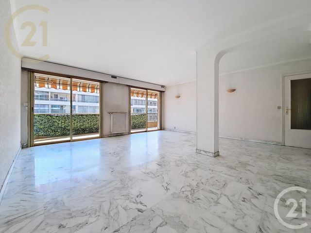 Appartement F3 à vendre - 3 pièces - 78.48 m2 - CANNES LA BOCCA - 06 - PROVENCE-ALPES-COTE-D-AZUR - Century 21 Immobilier Service