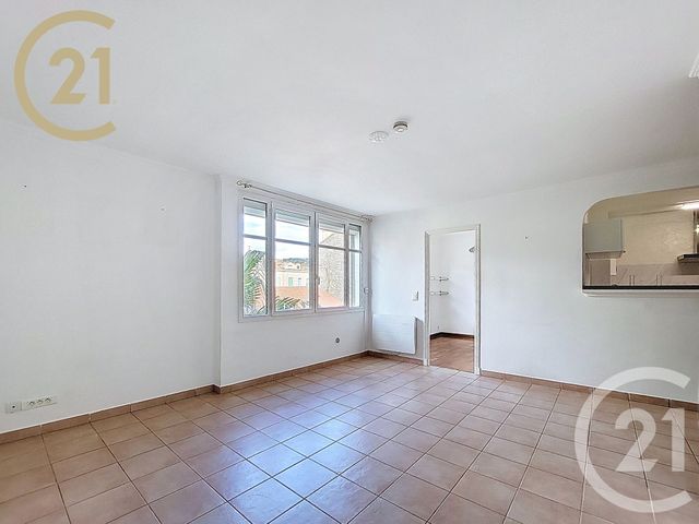 Afficher la photo en grand Appartement F2 à vendre - 2 pièces - 44.05 m2 - CANNES - 06 - PROVENCE-ALPES-COTE-D-AZUR - Century 21 Immobilier Service
