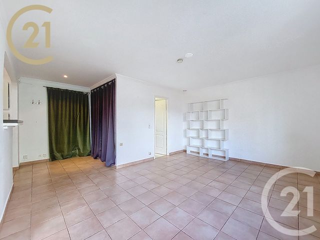 Afficher la photo en grand Appartement F2 à vendre - 2 pièces - 44.05 m2 - CANNES - 06 - PROVENCE-ALPES-COTE-D-AZUR - Century 21 Immobilier Service