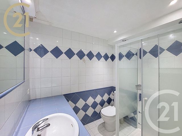 Afficher la photo en grand Appartement F2 à vendre - 2 pièces - 44.05 m2 - CANNES - 06 - PROVENCE-ALPES-COTE-D-AZUR - Century 21 Immobilier Service