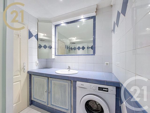 Afficher la photo en grand Appartement F2 à vendre - 2 pièces - 44.05 m2 - CANNES - 06 - PROVENCE-ALPES-COTE-D-AZUR - Century 21 Immobilier Service