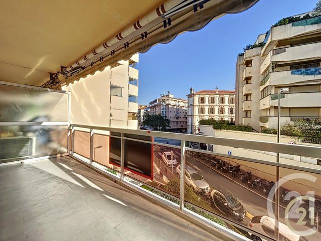 Appartement F3 à louer - 3 pièces - 70.72 m2 - CANNES - 06 - PROVENCE-ALPES-COTE-D-AZUR - Century 21 Immobilier Service