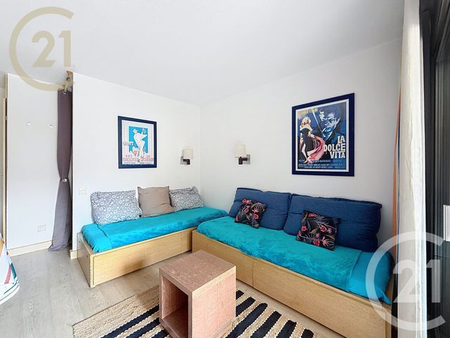 Afficher la photo en grand Appartement T3 à vendre - 3 pièces - 35.64 m2 - CANNES LA BOCCA - 06 - PROVENCE-ALPES-COTE-D-AZUR - Century 21 Immobilier Service