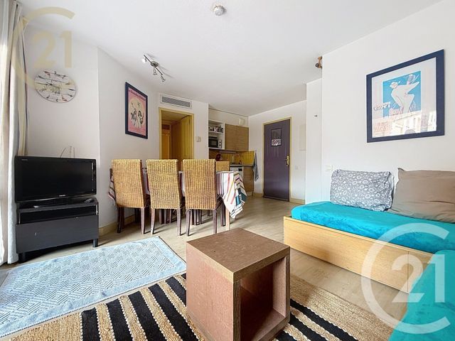 Afficher la photo en grand Appartement T3 à vendre - 3 pièces - 35.64 m2 - CANNES LA BOCCA - 06 - PROVENCE-ALPES-COTE-D-AZUR - Century 21 Immobilier Service