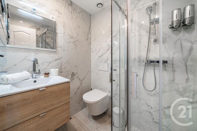 Afficher la photo en grand Appartement F2 à vendre - 2 pièces - 26.89 m2 - CANNES - 06 - PROVENCE-ALPES-COTE-D-AZUR - Century 21 Immobilier Service