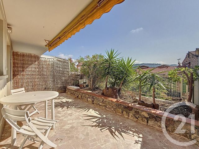 Appartement F1 à louer CANNES