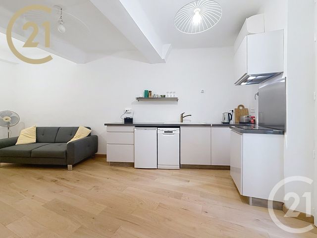 Afficher la photo en grand Appartement T2 à vendre - 2 pièces - 32.01 m2 - CANNES - 06 - PROVENCE-ALPES-COTE-D-AZUR - Century 21 Immobilier Service