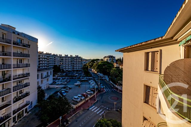 Appartement F3 à vendre - 3 pièces - 57.08 m2 - CANNES - 06 - PROVENCE-ALPES-COTE-D-AZUR - Century 21 Immobilier Service