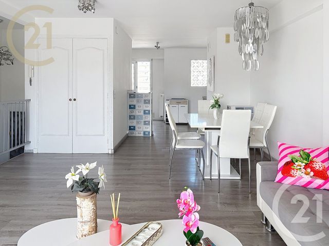 Appartement F3 à vendre - 3 pièces - 81.86 m2 - CANNES - 06 - PROVENCE-ALPES-COTE-D-AZUR - Century 21 Immobilier Service