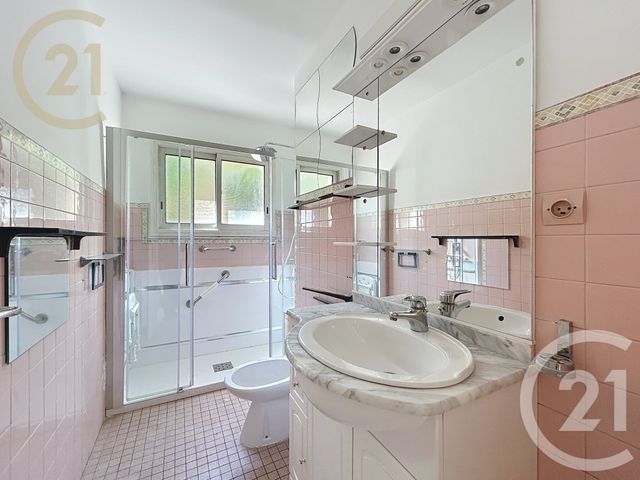 Appartement F3 à vendre - 3 pièces - 63.0 m2 - LE CANNET - 06 - PROVENCE-ALPES-COTE-D-AZUR - Century 21 Immobilier Service