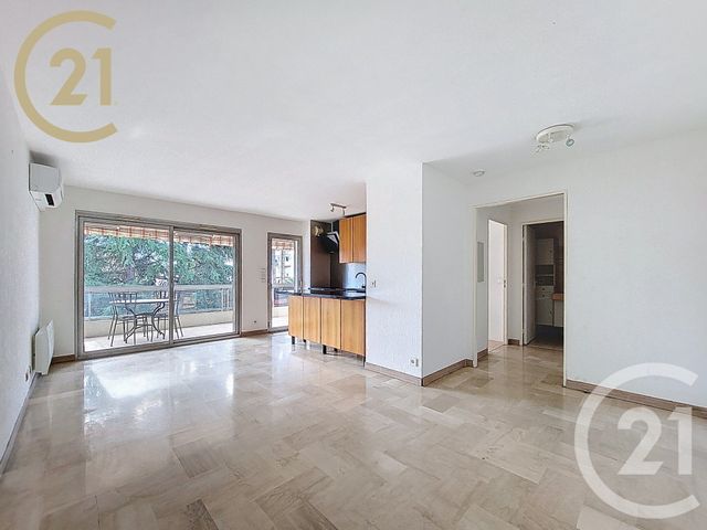 Appartement F2 à vendre - 2 pièces - 42.57 m2 - CANNES - 06 - PROVENCE-ALPES-COTE-D-AZUR - Century 21 Immobilier Service