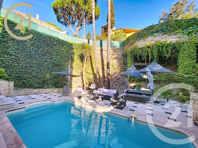Appartement F4 à vendre - 4 pièces - 176.44 m2 - CANNES - 06 - PROVENCE-ALPES-COTE-D-AZUR - Century 21 Immobilier Service
