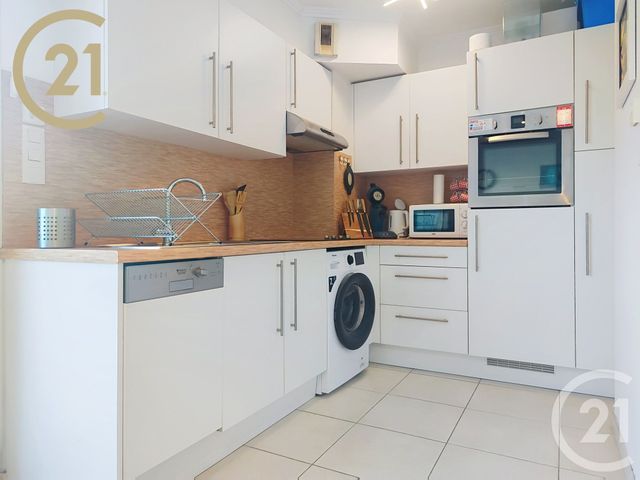 Afficher la photo en grand Appartement T2 à vendre - 2 pièces - 37.48 m2 - CANNES - 06 - PROVENCE-ALPES-COTE-D-AZUR - Century 21 Immobilier Service