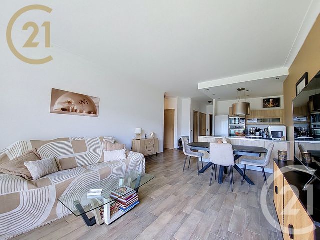 Appartement F2 à vendre - 2 pièces - 58.08 m2 - CANNES - 06 - PROVENCE-ALPES-COTE-D-AZUR - Century 21 Immobilier Service