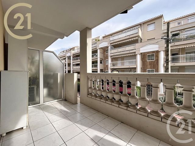 Appartement Studio à vendre - 1 pièce - 31.0 m2 - CANNES - 06 - PROVENCE-ALPES-COTE-D-AZUR - Century 21 Immobilier Service
