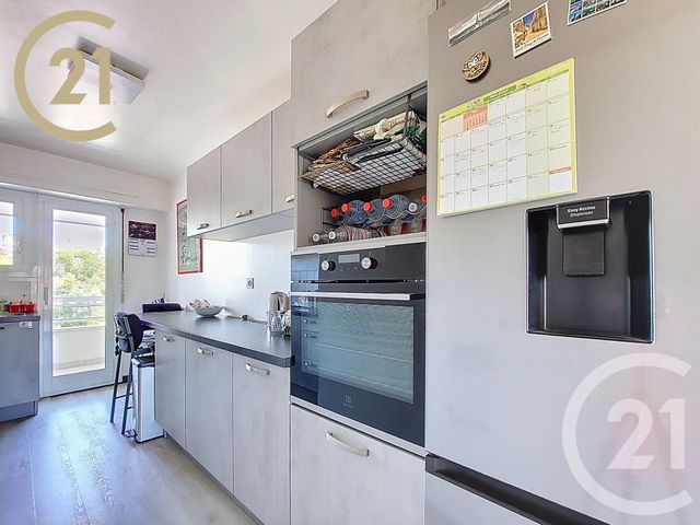 Afficher la photo en grand Appartement F3 à vendre - 3 pièces - 62.01 m2 - CANNES - 06 - PROVENCE-ALPES-COTE-D-AZUR - Century 21 Immobilier Service