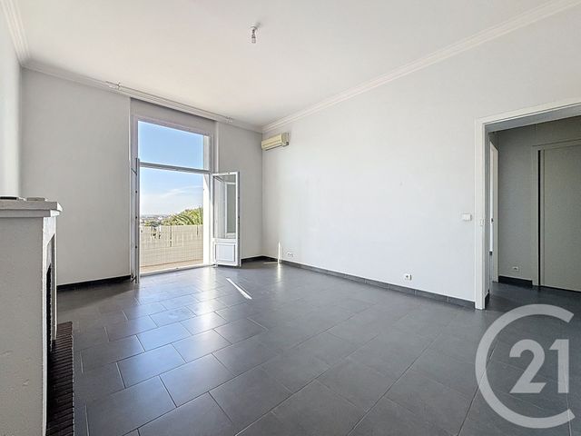 Afficher la photo en grand Appartement F2 à louer - 2 pièces - 67.28 m2 - LE CANNET - 06 - PROVENCE-ALPES-COTE-D-AZUR - Century 21 Immobilier Service