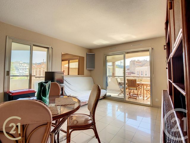 Afficher la photo en grand Appartement F2 à louer - 2 pièces - 32.61 m2 - CANNES - 06 - PROVENCE-ALPES-COTE-D-AZUR - Century 21 Immobilier Service