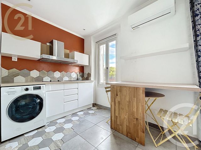 Afficher la photo en grand Appartement F2 à vendre - 2 pièces - 27.63 m2 - CANNES - 06 - PROVENCE-ALPES-COTE-D-AZUR - Century 21 Immobilier Service