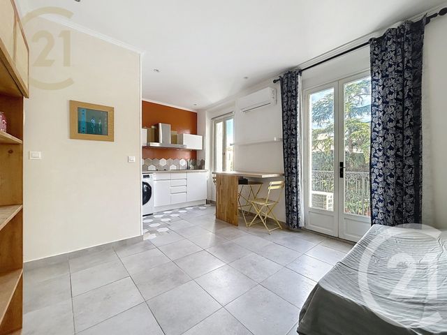 Afficher la photo en grand Appartement F2 à vendre - 2 pièces - 27.63 m2 - CANNES - 06 - PROVENCE-ALPES-COTE-D-AZUR - Century 21 Immobilier Service