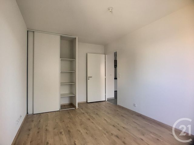 Appartement F2 à louer - 2 pièces - 47.3 m2 - CANNES LA BOCCA - 06 - PROVENCE-ALPES-COTE-D-AZUR - Century 21 Immobilier Service