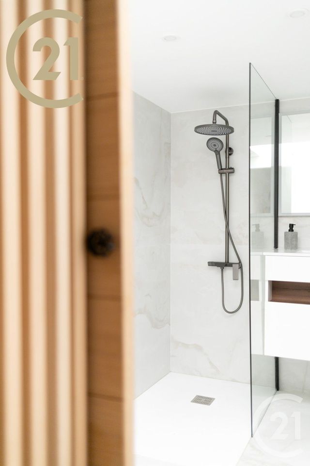 Appartement F3 à vendre - 3 pièces - 95.55 m2 - CANNES - 06 - PROVENCE-ALPES-COTE-D-AZUR - Century 21 Immobilier Service