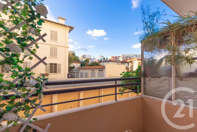 Appartement F2 à vendre - 2 pièces - 30.01 m2 - CANNES - 06 - PROVENCE-ALPES-COTE-D-AZUR - Century 21 Immobilier Service