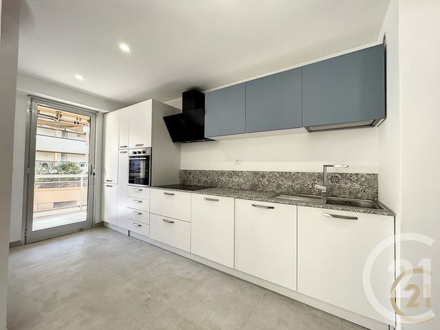 Appartement F3 à vendre - 3 pièces - 71.0 m2 - CANNES - 06 - PROVENCE-ALPES-COTE-D-AZUR - Century 21 Immobilier Service