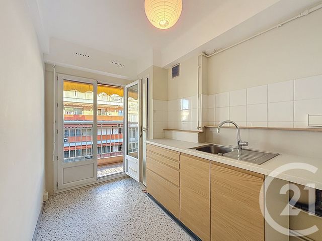 Appartement F3 à louer - 3 pièces - 54.14 m2 - ANTIBES - 06 - PROVENCE-ALPES-COTE-D-AZUR - Century 21 Immobilier Service