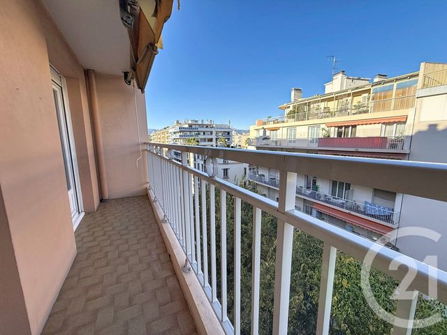Appartement F3 à louer - 3 pièces - 54.14 m2 - ANTIBES - 06 - PROVENCE-ALPES-COTE-D-AZUR - Century 21 Immobilier Service
