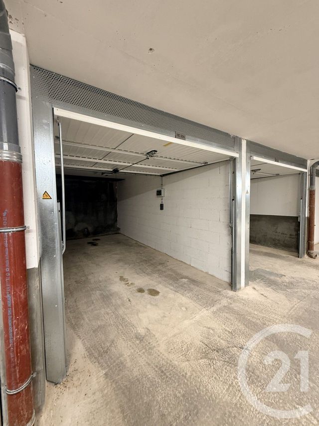 parking à louer - 15.0 m2 - CANNES - 06 - PROVENCE-ALPES-COTE-D-AZUR - Century 21 Immobilier Service