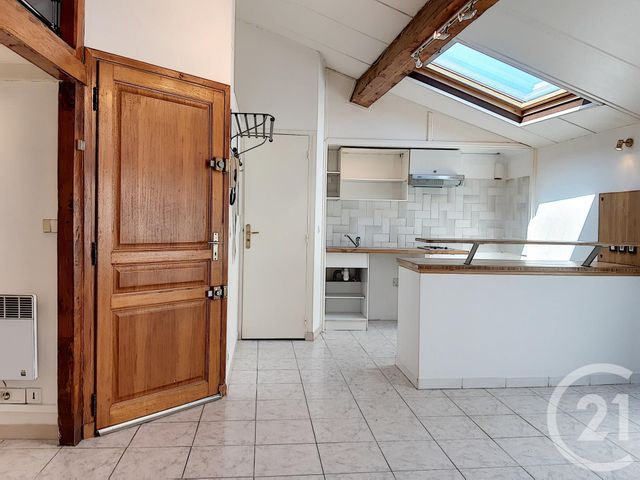 Appartement F1 à louer - 1 pièce - 31.78 m2 - CANNES - 06 - PROVENCE-ALPES-COTE-D-AZUR - Century 21 Immobilier Service