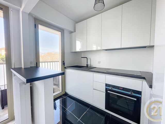 Appartement Studio à louer - 1 pièce - 27.6 m2 - CANNES - 06 - PROVENCE-ALPES-COTE-D-AZUR - Century 21 Immobilier Service