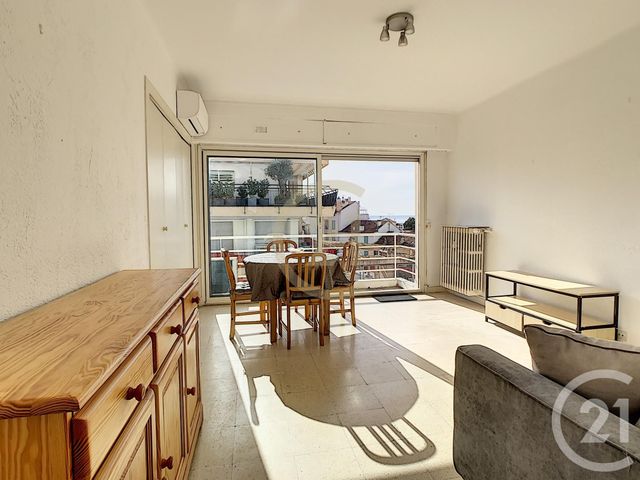 Appartement F1 à louer - 1 pièce - 27.34 m2 - CANNES - 06 - PROVENCE-ALPES-COTE-D-AZUR - Century 21 Immobilier Service