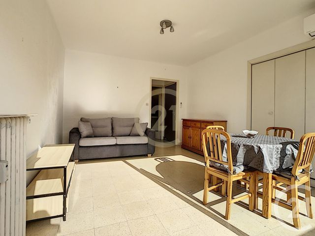 Appartement F1 à louer - 1 pièce - 27.34 m2 - CANNES - 06 - PROVENCE-ALPES-COTE-D-AZUR - Century 21 Immobilier Service