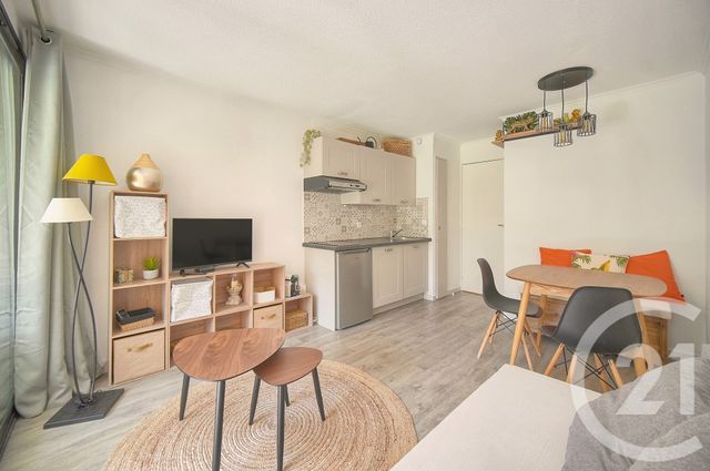 Appartement T2 à louer - 2 pièces - 27.85 m2 - CANNES LA BOCCA - 06 - PROVENCE-ALPES-COTE-D-AZUR - Century 21 Immobilier Service