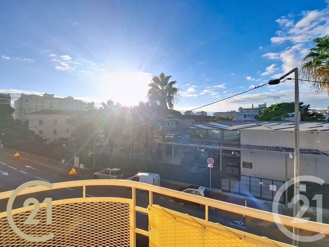 Appartement F2 à vendre - 2 pièces - 53.79 m2 - CANNES - 06 - PROVENCE-ALPES-COTE-D-AZUR - Century 21 Immobilier Service