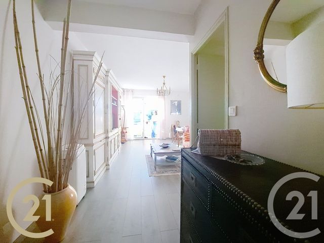 Appartement F2 à vendre - 2 pièces - 53.79 m2 - CANNES - 06 - PROVENCE-ALPES-COTE-D-AZUR - Century 21 Immobilier Service