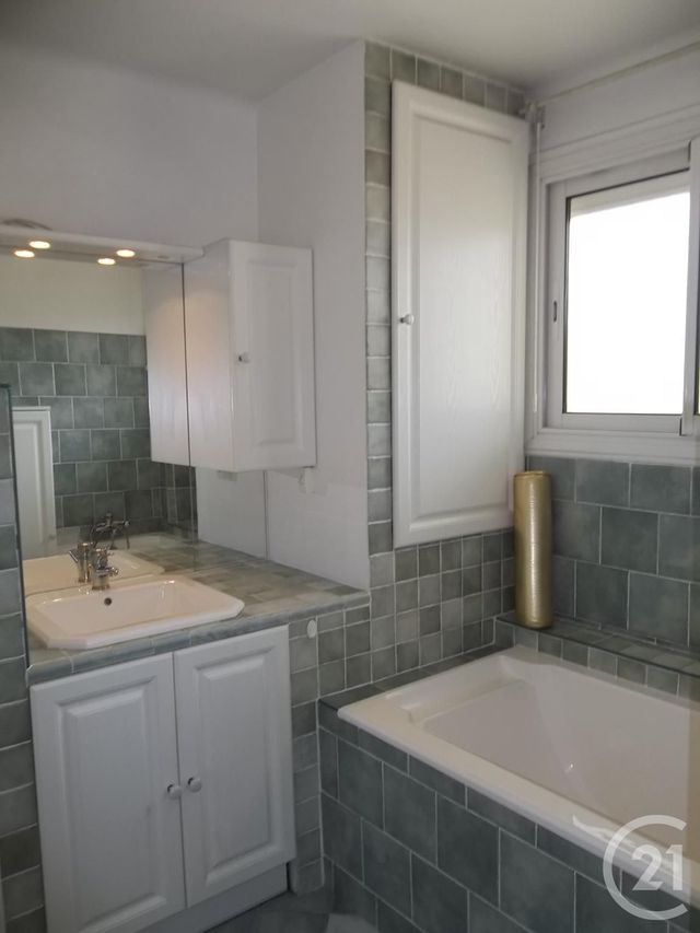 Appartement F3 à louer - 3 pièces - 53.23 m2 - CANNES - 06 - PROVENCE-ALPES-COTE-D-AZUR - Century 21 Immobilier Service