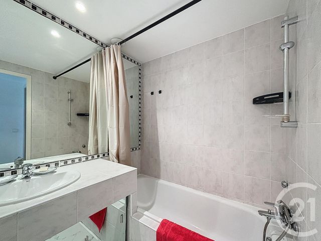 Appartement Duplex à louer - 3 pièces - 93.33 m2 - CANNES - 06 - PROVENCE-ALPES-COTE-D-AZUR - Century 21 Immobilier Service